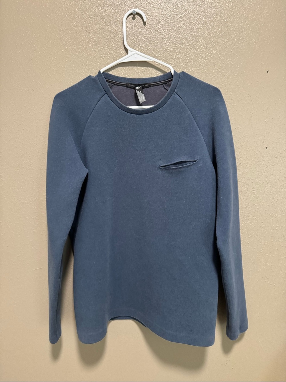 Respect Your Universe Men’s S Blue Solid Crewneck Pullover Sweatshirt Pocket